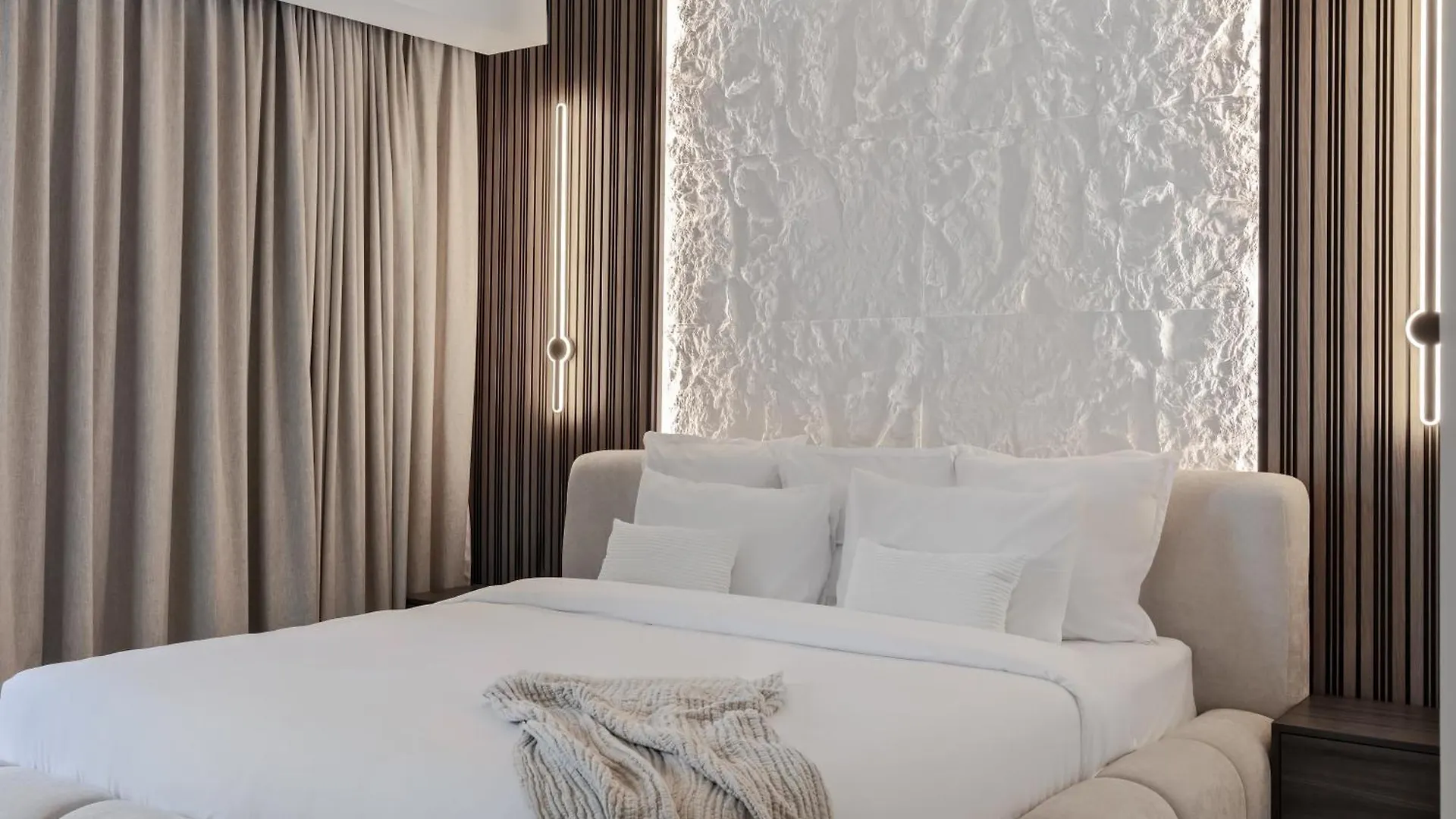 Luxurious 4Br Apartment W/ Prime Burj Khalifa View Dubai 0*,  United Arab Emirates
